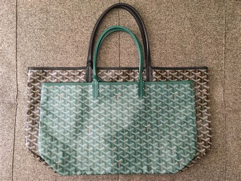 goyard saint louis pm vs gm|Goyard style.